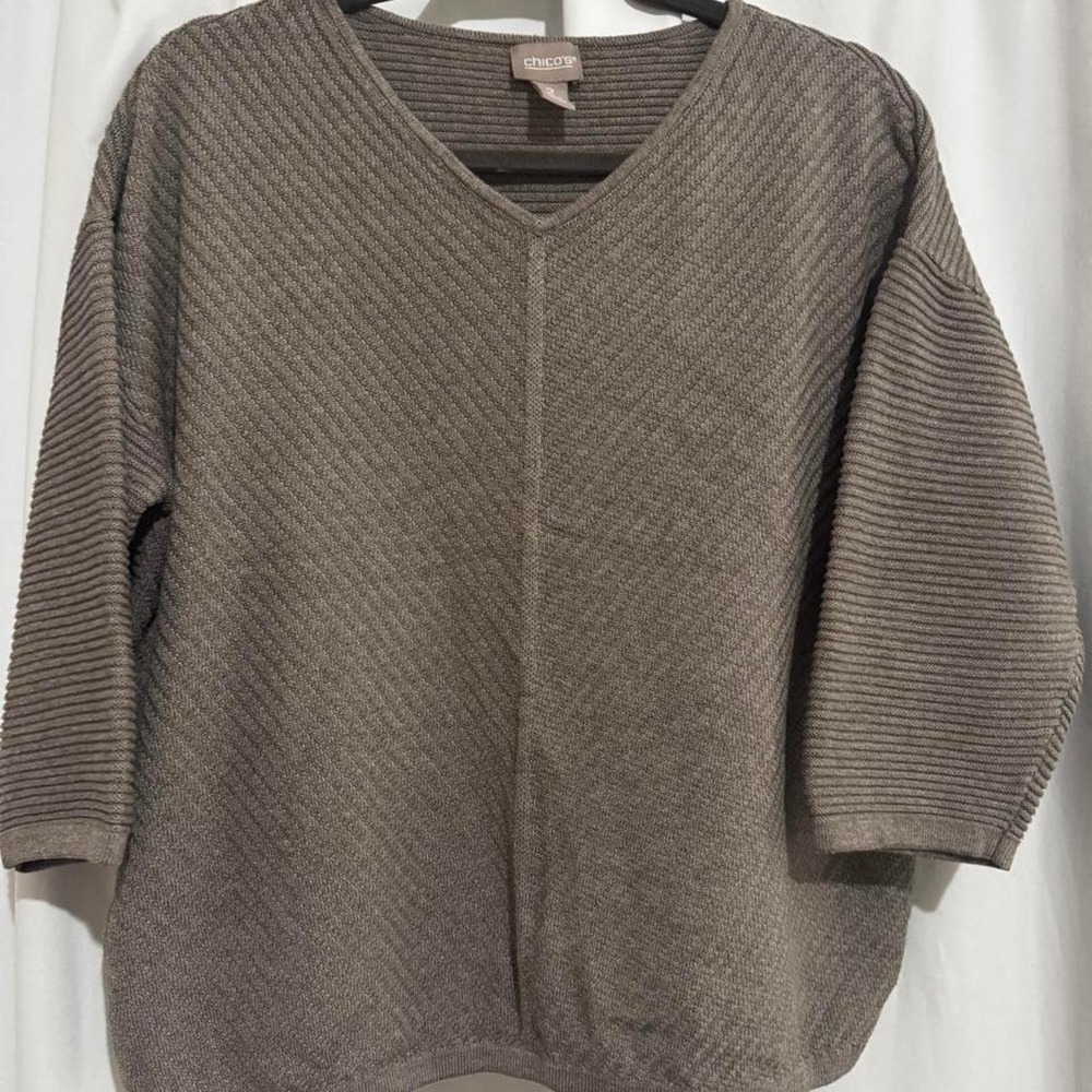 Chico's gray ribbed knit sweater in a size 2